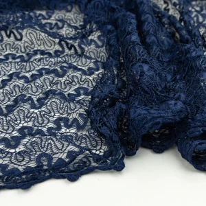 Koronka materiał w kwiaty kolor granatowa TextileClub 