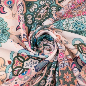 Tkanina szyfon wzór orientalny azjatycki odcienie zieleni TextileClub 