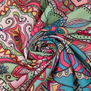 Tkanina szyfon wzór orientalny kolor zielony i różowy TextileClub 