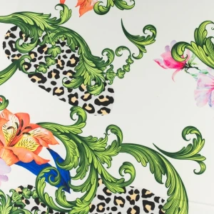 Tkanina wiskoza twill wzór kwiaty kolor ecru TextileClub 