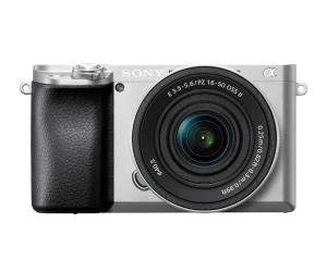 Sony Alpha 6100 Plata / Cuerpo De Cámara + Objetivo Zoom Motorizado De 16-50 Mm