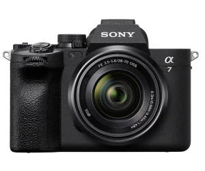 Sony Ilce7M4B Negro / Cámara Híbrida Full-Frame Α7 Iv + Lente De Zoom De 28-70 Mm