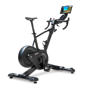 Bicicleta indoor BH Exercycle R: Smart Bike con la novedad bielas ajustables entre 170 y 175 mm y manillar multiposición que permite ajustar el reach