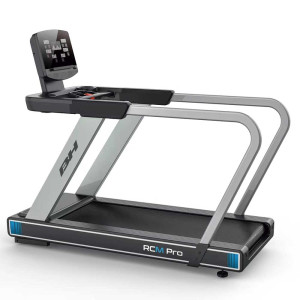 Cinta de correr RCM Pro MED BH Fitness: sus barras laterales la hacen perfecta para fines de rehabilitación