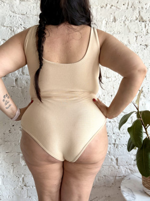 Body Skins 4 rozmiary cieliste - XL/XXL krótki