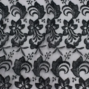 koronka gipiura na tiulu - czarny