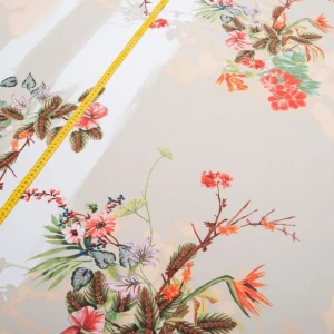 Tkanina kelly krepa wzór kwiaty na beżowym tle