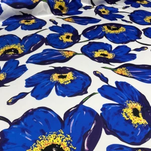 Tkanina Szyfon jedwabny wzór malowane kwiaty kolor biały