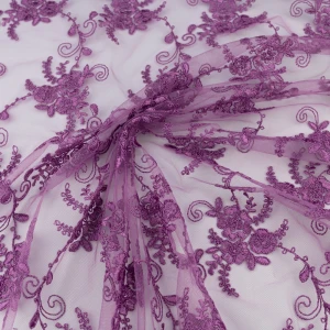 Koronka materiał w kwiaty kolor fioletowy