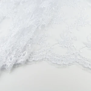 Koronka materiał w kwiaty kolor biały