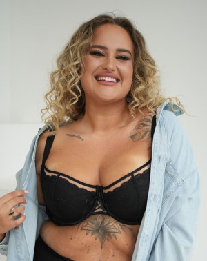 Czarny Biustonosz ALICE Half Cup Soft Plunge