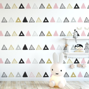 Tapeta dziecięca - triangle patchwork , rodzaj - tapeta flizelinowa laminowana
