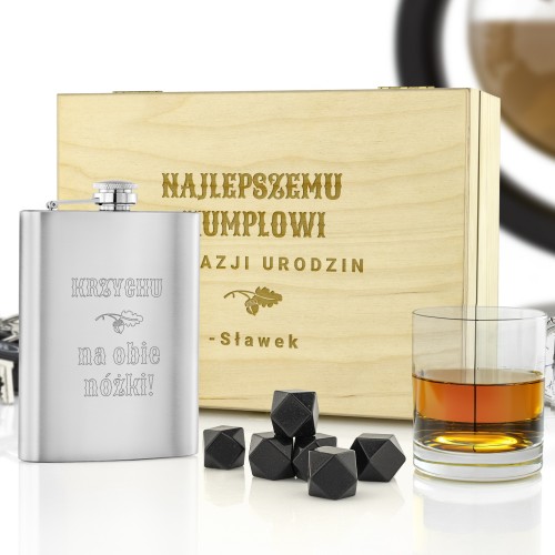 Piersiówka z grawerem, kamienie do whisky i szklanka - Na obie nóżki