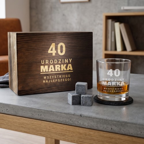 Szklanka do whisky z grawerem i akcesoriami w pudełku na 40 urodziny - Celebracja