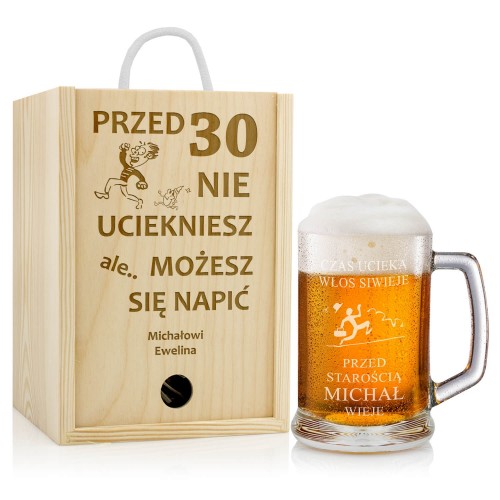Kufel do piwa w drewnianej skrzynce na 30 urodziny - Czas ucieka