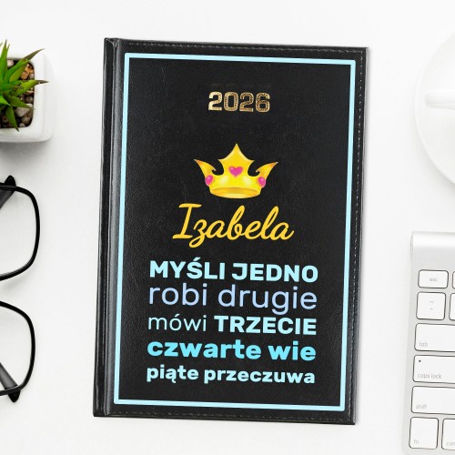 Kalendarz książkowy na 2026 rok z imieniem - Definicja kobiecości