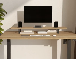 Podstawka pod monitor z drewnianym blatem i metalowymi nogami