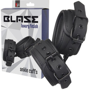 BLAZE ANKLE CUFF BLACK Masywne kajdanki skórzane