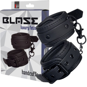 BLAZE HANDCUFF BLACK Erotyczne kajdanki, Czarne BDSM