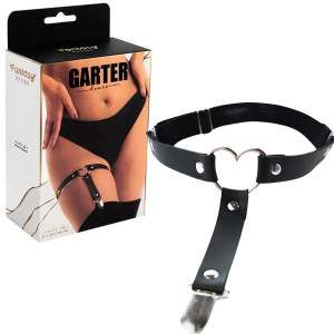Heart garter