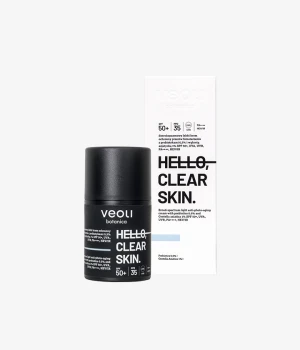 Szerokopasmowy lekki krem ochronny przeciw fotostarzeniu z prebiotykami 0,5% i wąkrotą azjatycką 1% SPF 50+, UVA, UVB, PA++++, HEV/IR HELLO, CLEAR SK