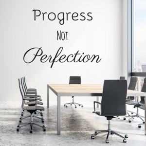 Szablon na ścianę Progress not perfection 2513