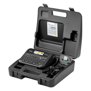 BROTHER Beschriftungsgerät P-touch D610BT - Farbdisplay und USB-/Bluetooth-Schnittstelle Hartschalenkoffer schwarz