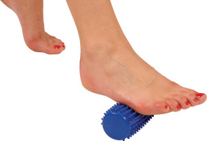 Wałek terapeutyczny (sensoryczny) Mambo Massage Roll MoVes niebieski 16 x 5 cm 04-030121