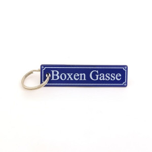 Schlüsselanhänger aus Emaille - Boxen Gasse