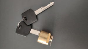 Cylinder z kluczami do zamków wpuszczanych wersja stara