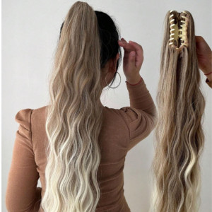 Kucyk na klamrze ciemny blond na jasny blond #8/#613 fale