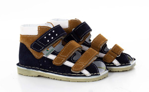 Buty profilaktyczne Danielki T106 granat beż