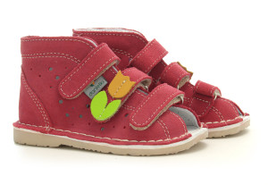 Buty profilaktyczne Danielki T125 malina