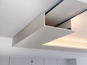 Jednostronna półka LED do sufitu podwieszanego GKS2050 szer. 50 cm / wys. 20 cm / dł. 120 cm