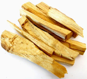 Bois de palo santo brut du Pérou - 1 Kg