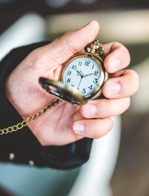 Taschenuhr mit Kette gold