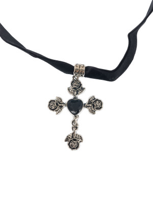 Choker Kreuz mit Herz schwarz/silber