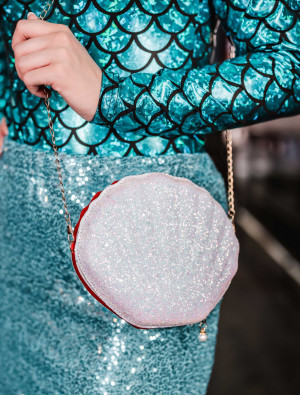 Tasche Muschel mit Glitzer weiß