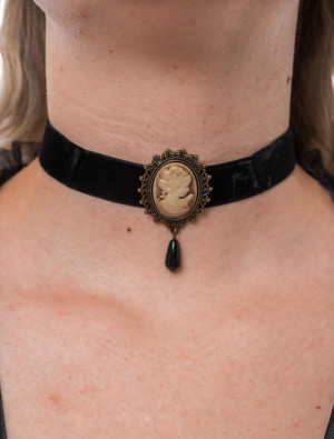 Halsband schwarz mit Cameo