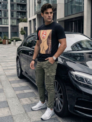 Czarny bawełniany t-shirt męski z nadrukiem Bolf 143018