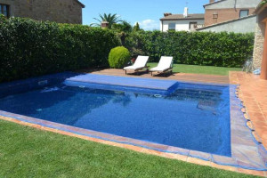 Bâche piscine anti-feuille et insectes 6 x 6 m carré