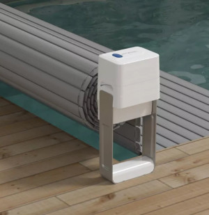 APF Pool Design Volet piscine motorisé : Pool Swift avec IBOX sur batterie