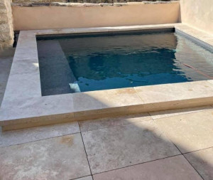 Margelle travertin 61 x 33 x 5 cm : BEIGE 1er choix CLASSIC : Au Ml