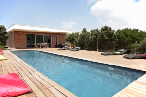 piscine en kit bloc luxe couloir de nage 13 x 3 x 1.50 m