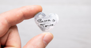 10 pendentifs en forme de cœur en papier kraft argenté à personnaliser