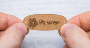 Labels pour projets DIY et handmade en liège gravé au laser 25 pièces personnalisables