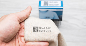 Tampon textile noir QR code pour vêtements pro
