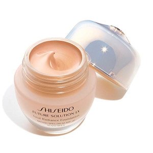 Shiseido Future Solution Lx Total Radiance Natural 3