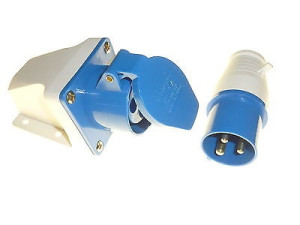 240V 32A Blue 2 Pin + Earth Plug