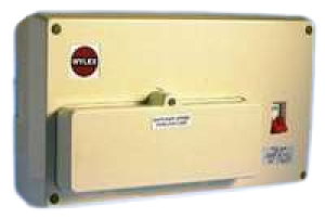 Wylex 100A Insulated 8 Way Consumer Unit